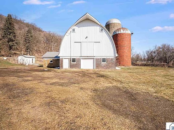 2nd image of 48050 Old River Bluff Rd