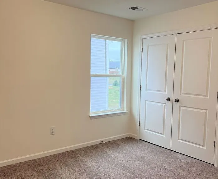 6039 Haddington Dr — Photo 18