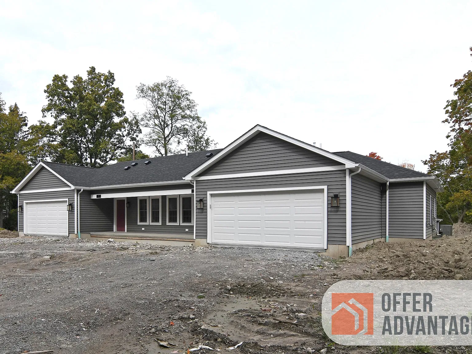25 West Crescent Avenue - b — Photo 1