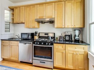1109 Church St #B, San Francisco, CA 94114