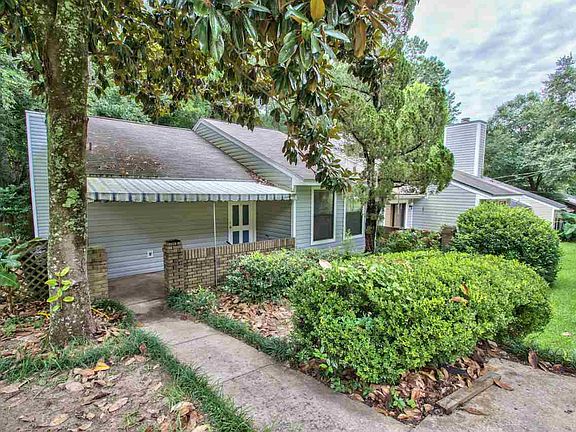 2nd image of 2811 Misty Garden Cir