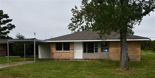 1st image of 2905 N General Wainwright Dr