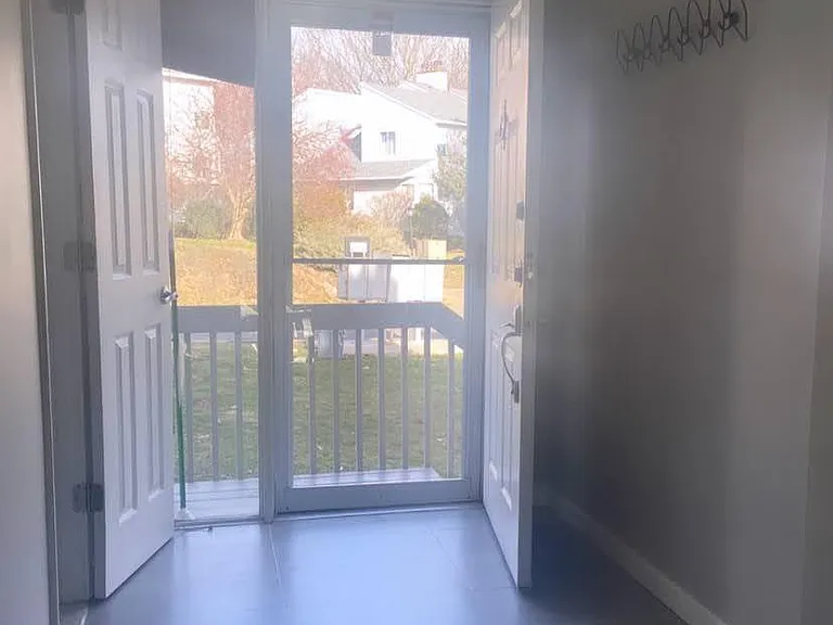 422 Cypress Rd — Photo 5