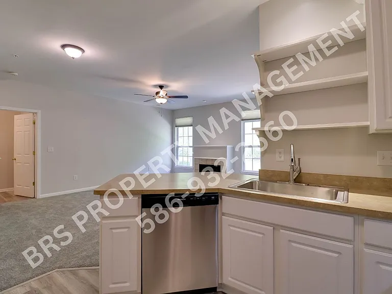 25675 Maritime Cir N — Photo 4
