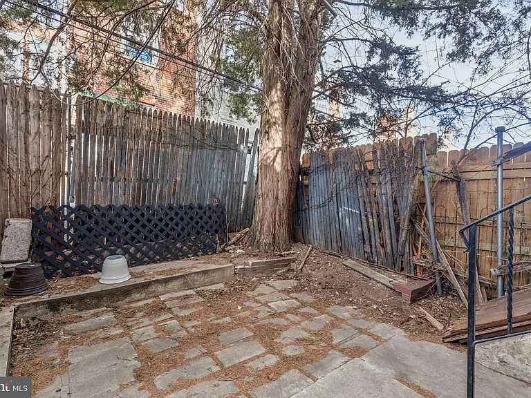 2952 Tulip St — Photo 9