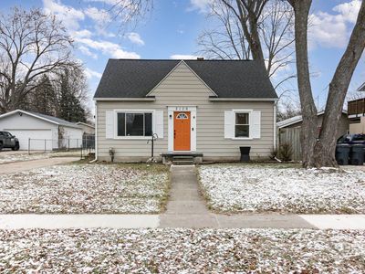 2106 Virginia St, Midland, MI, 48642