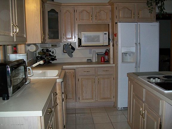 4th image of 1 Cedar Dr