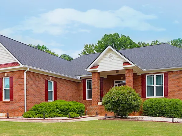 4684 Martins Crossing West Dr, Flowery Branch, GA 30542