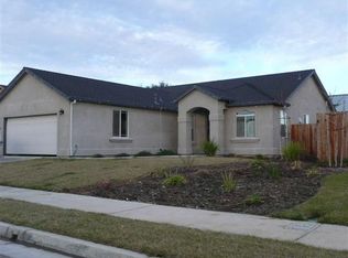 450 Springtime Ln, Red Bluff, CA 96080