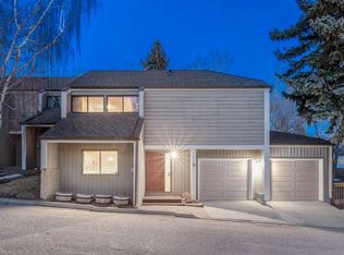 8203 W Silver Springs Rd NW #9, Calgary, AB T3B4K5