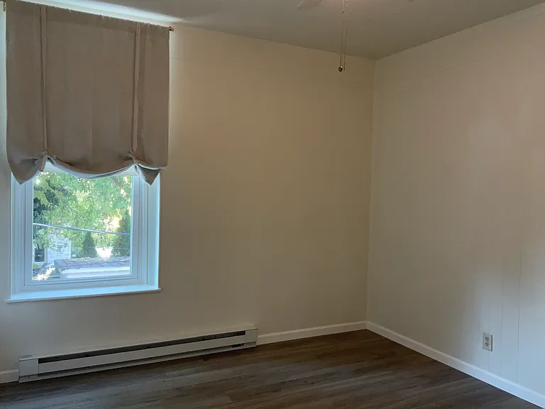 107 E Back Aly #107 — Photo 18