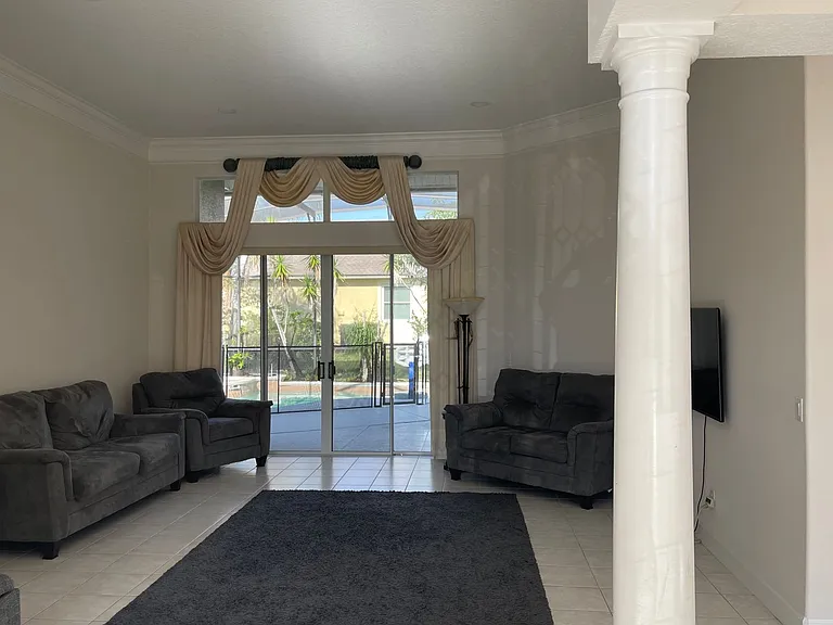 10008 Canopy Tree Ct — Photo 11