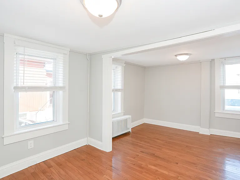 39 Bourne St #1 — Photo 20