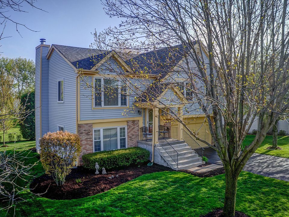 1st image of 703 Pinehurst Dr