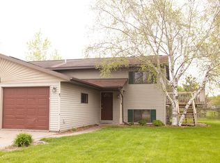 2918 S Cedar Ave, Holmen, WI 54636