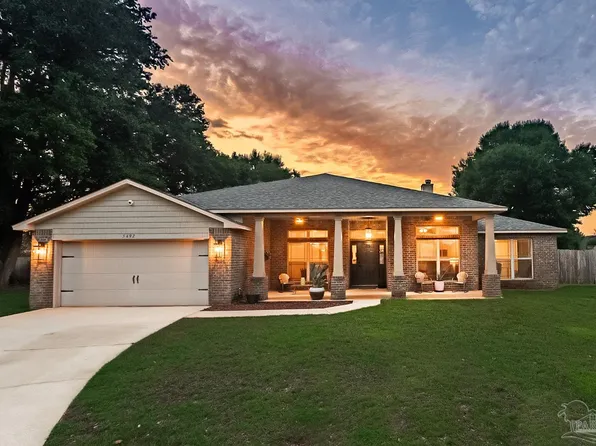 5492 Covered Bridge Ln, Pace, FL 32571
