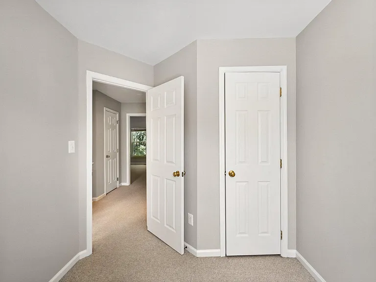 1319 Vintage Pl — Photo 16
