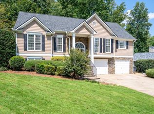 637 Valleyside Dr, Dallas, GA 30157