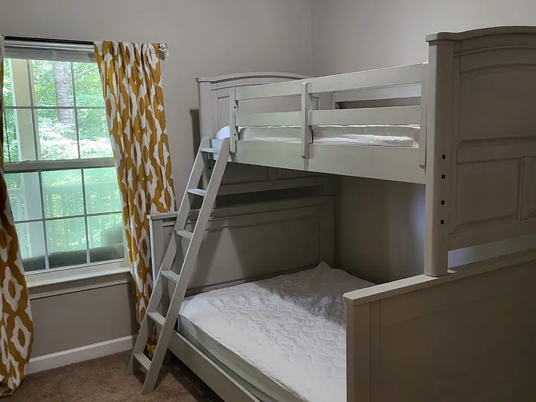 407 S Elgin Ct — Photo 24