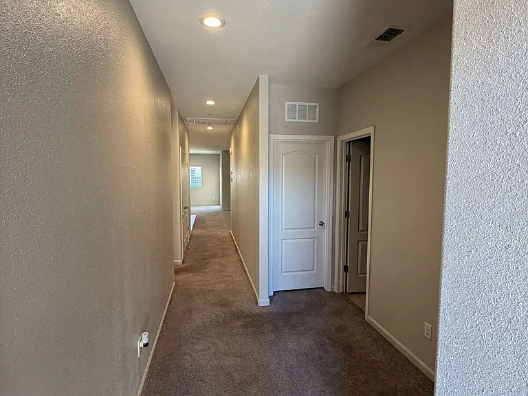 519 Tolman Way — Photo 6