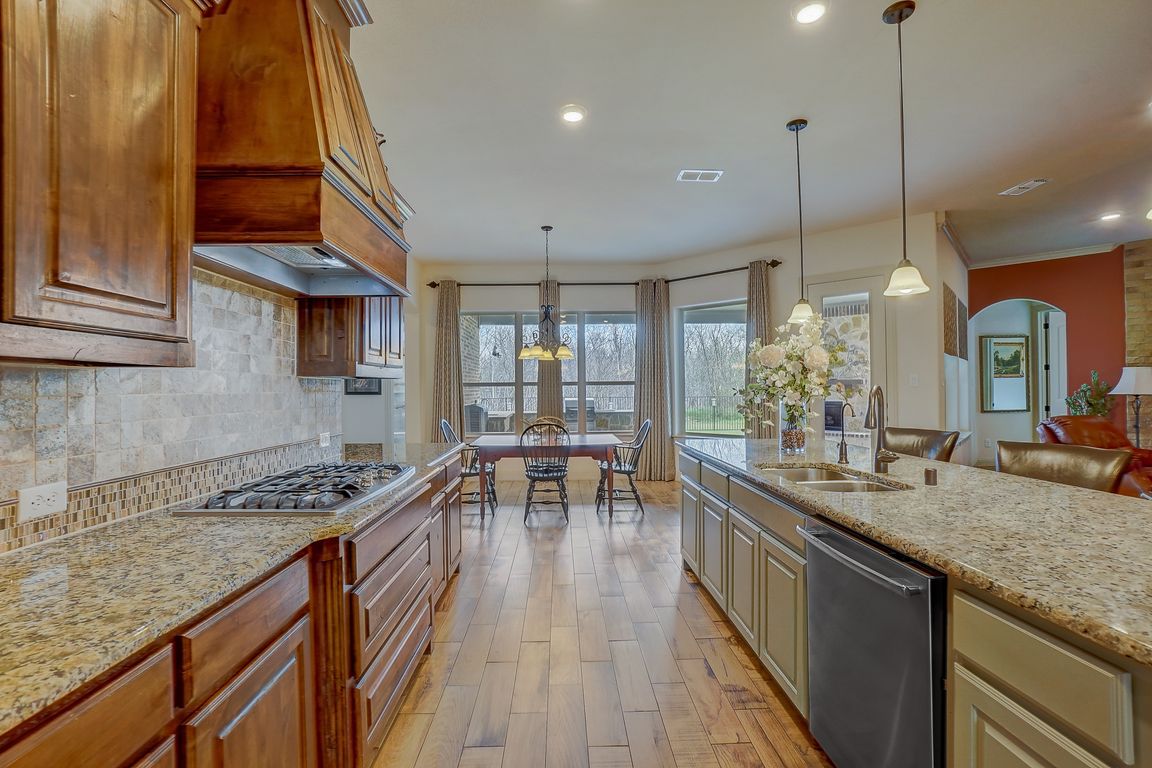 261 Chisholm Ranch Dr, Rockwall, TX 75032 MLS 20557739 Zillow