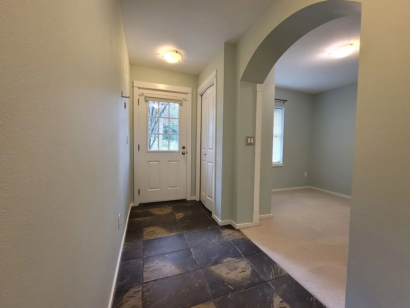 Updated Redmond Ridge Townhome Surrounded by Nature — Photo 4