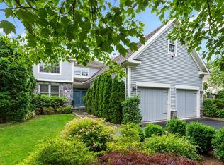 8 Westfield Rd, White Plains, NY 10605