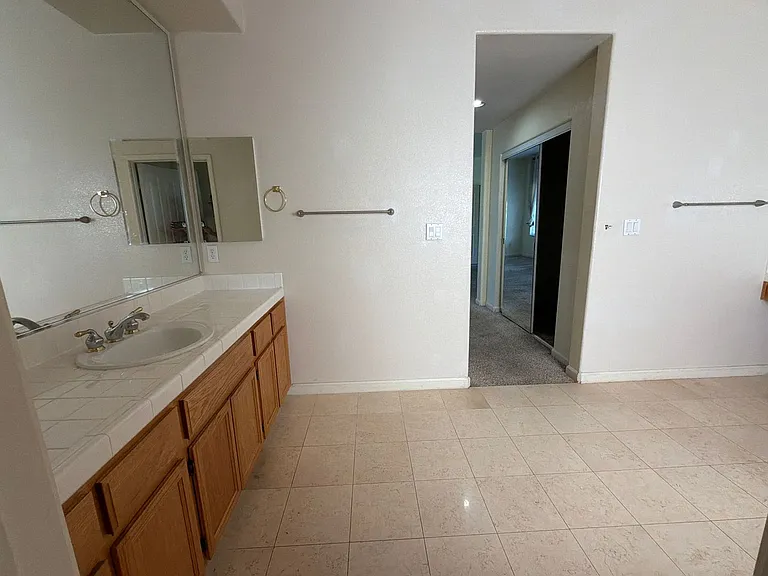 709 Black Oak Way — Photo 29