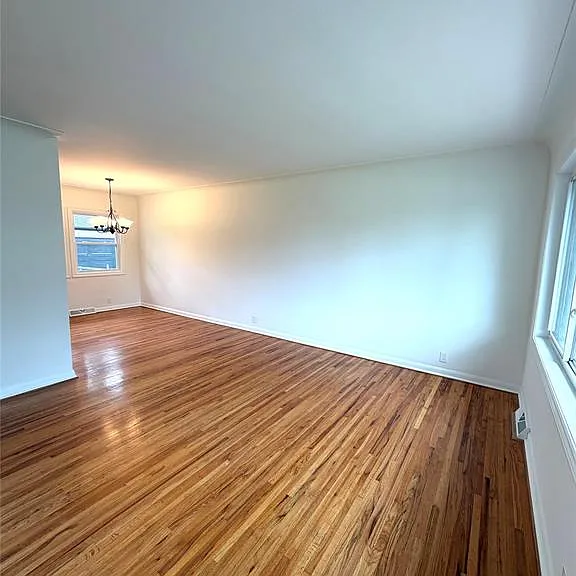 3186 Mark Ave — Photo 4
