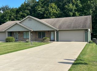 132 Southridge Villages Ave #103, Bedford, IN 47421