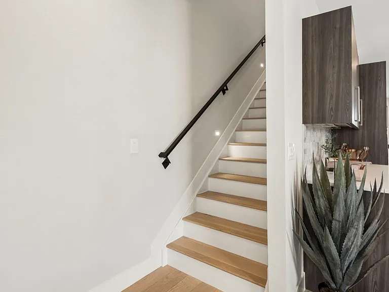 3075 S Delaware St — Photo 7