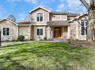 10 Pebble Beach Cir, Madison, WI 53717