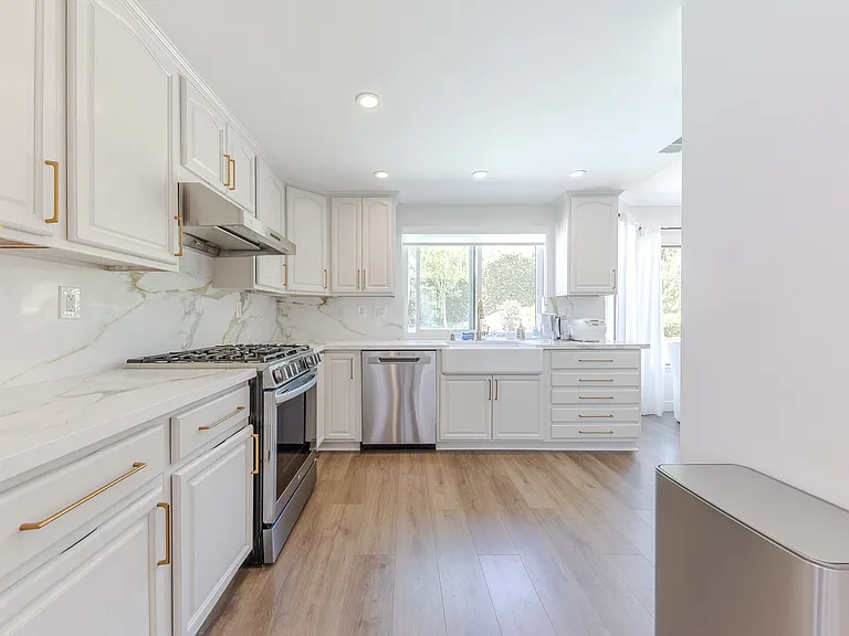 903 Sol Vista Way — Photo 10