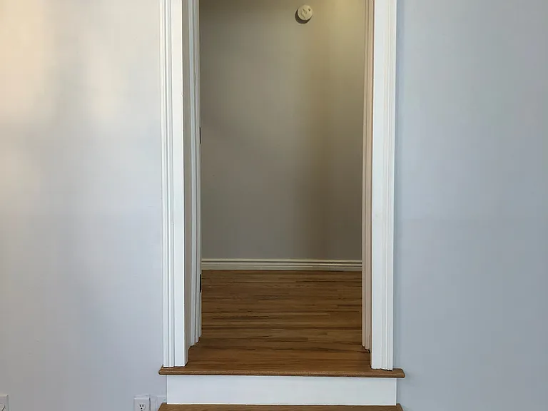 61 Clinton St #1 — Photo 9