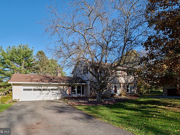 2nd image of 24 Wilts Ln