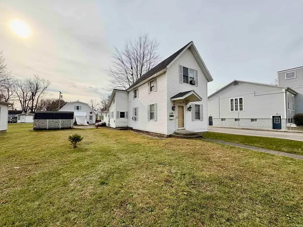 1128 W Cherry St, Bluffton, IN 46714