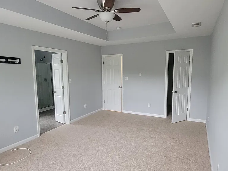 9708 Walkers Glen Dr — Photo 8