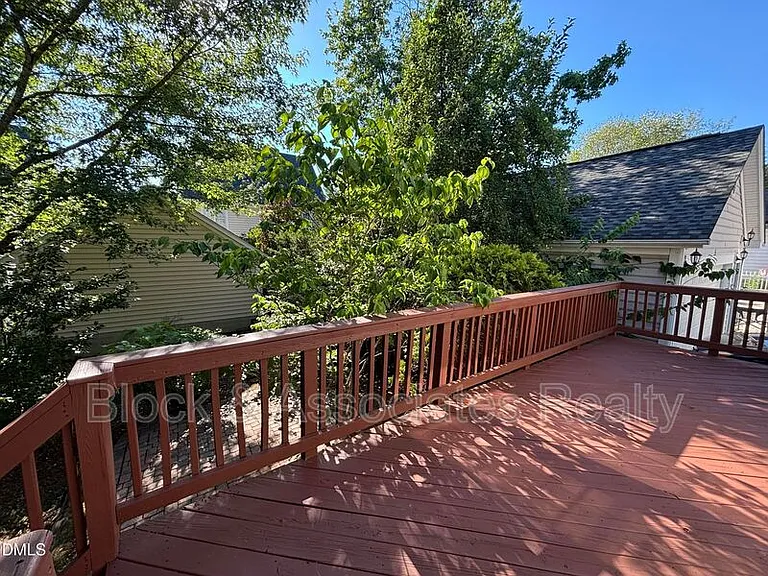 109 Old Savannah Dr — Photo 24