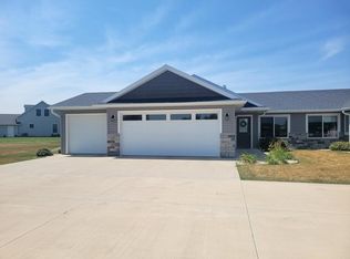 1105 N 10th St, Lake City, MN 55041