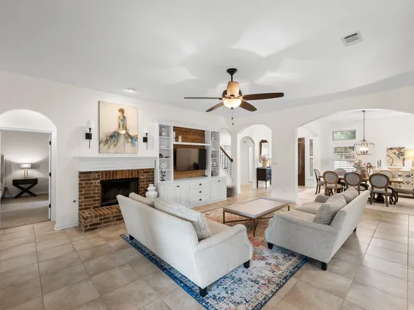 5025 Pyrenees Pass, Bee Cave, TX 78738