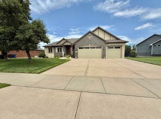 3005 N Stone Lake Dr, Augusta, KS 67010