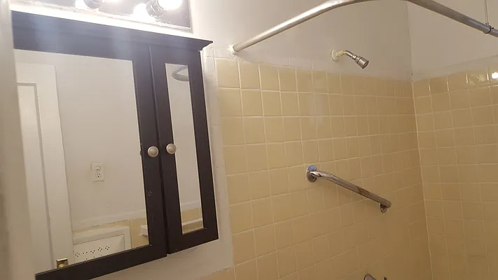 Rented by null | media 9