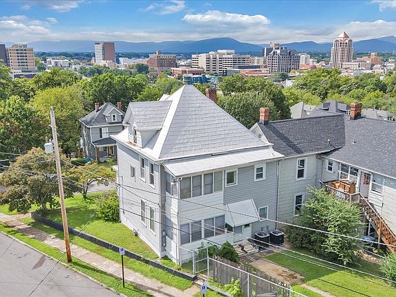 2nd image of 820 6th St SE #1