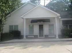 1st image of 1811 Green Cir Ste B