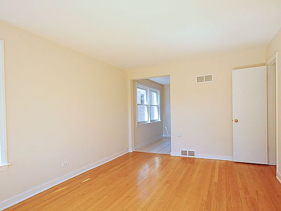 3rd image of 4934 Kirk St APT 2W