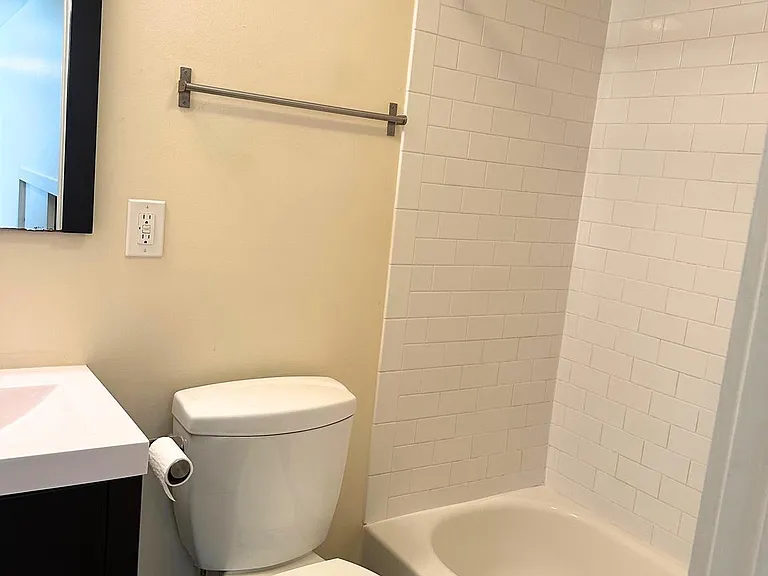 1204 E Palmer St #3 — Photo 12