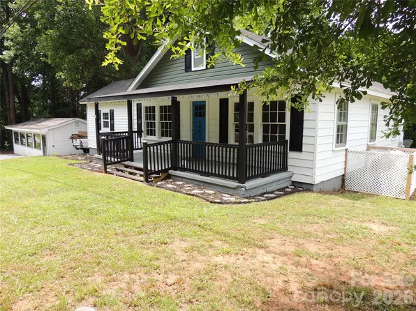 1002 S Main St, Rutherfordton, NC 28139