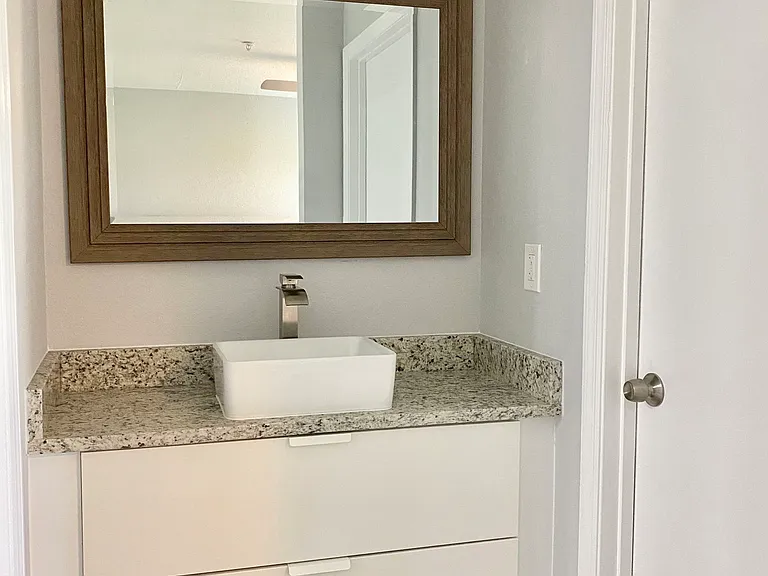 7330 Westpointe Blvd #414 — Photo 8