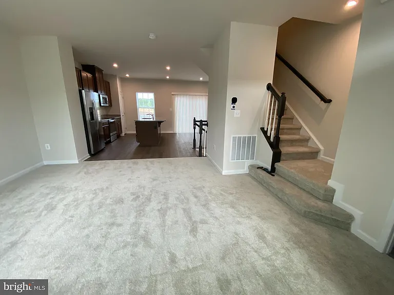 2677 Bears Den Dr — Photo 2