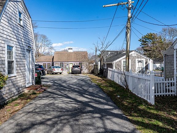 4th image of 86 Sea St